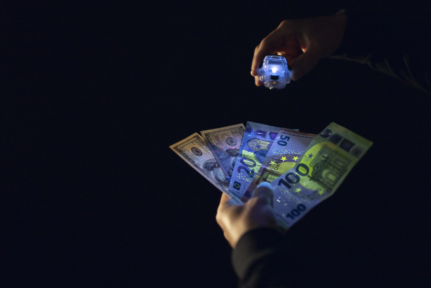 Armytek Crystal WUV (Grey Onyx)